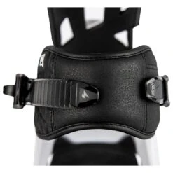 Fix Snowboard Nitro Staxx White -Matériel De Ski Offres 0fdf40e43a5bec1e455eb39e3cf4192ff12a8968 H23NITRBIN2264841 907